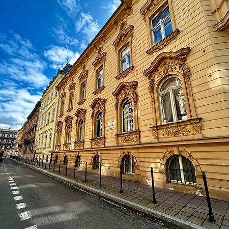Harmony Aparthotel Krakow Cracóvia Exterior foto