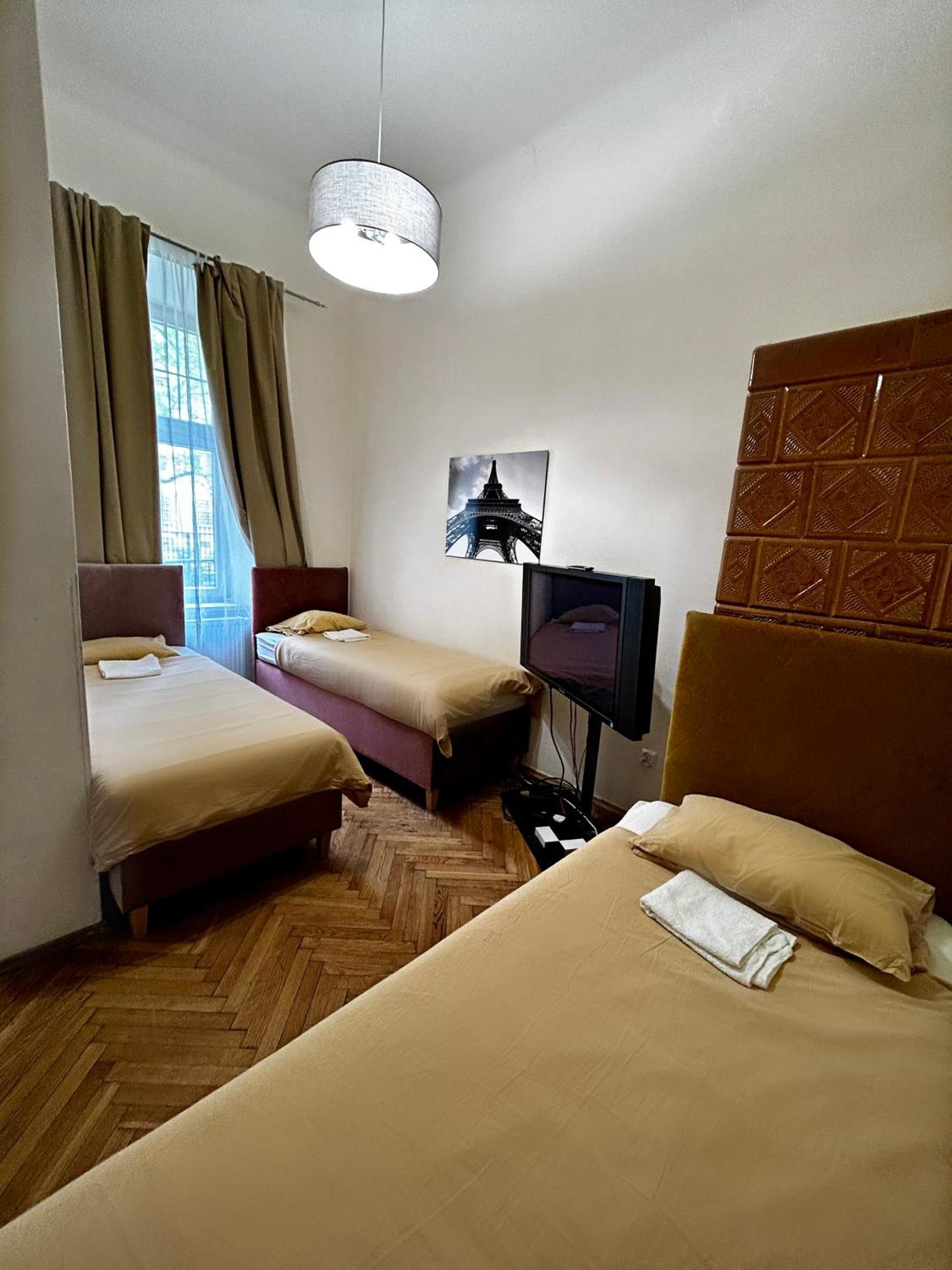 Harmony Aparthotel Krakow Cracóvia Exterior foto